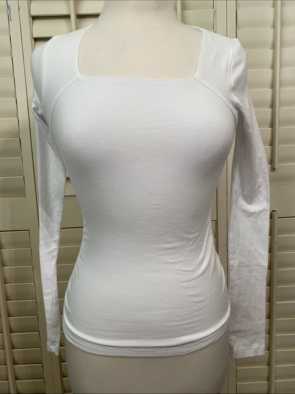 Elegant White Long Sleeve Top